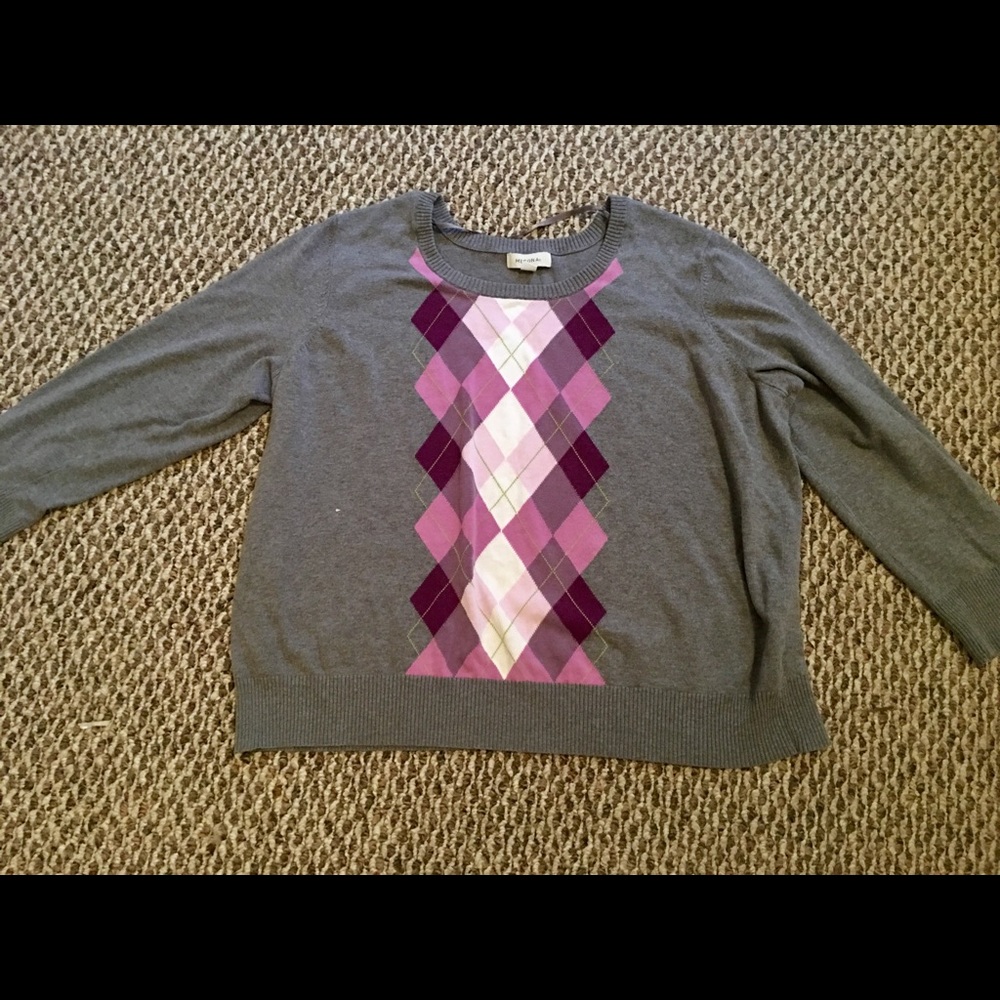 Women’s Plus Size sweater.